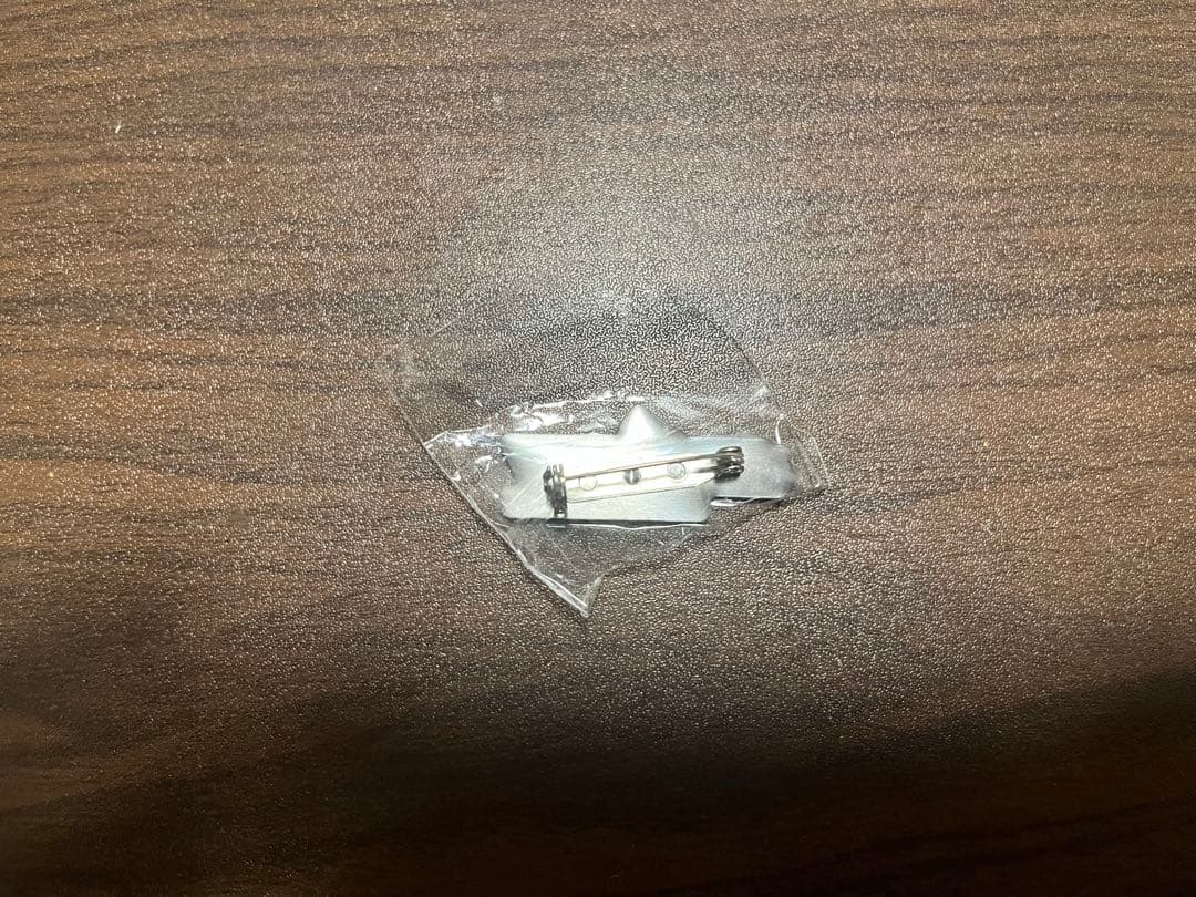 dominospizza ドミノピザ ピンバッジ　rarry 1000店舗記念