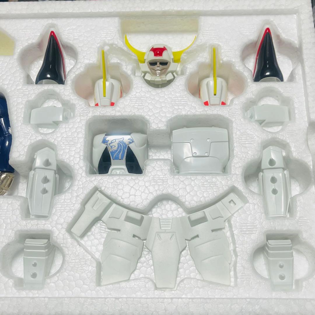 タカラ 超弾動パワーアクションフィギュアシリーズ 輝煌帝烈火　きこうていれっか