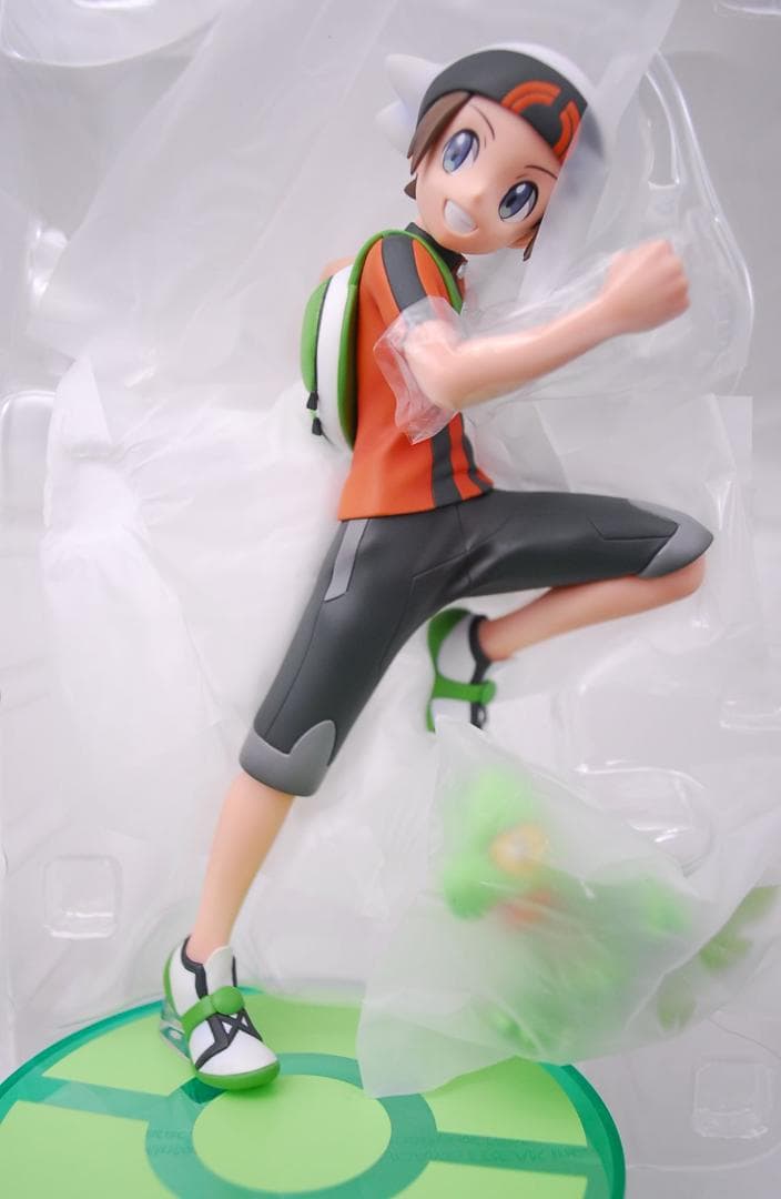 ARTFX J ポケットモンスター ユウキ with キモリ 1/8 フィギュア