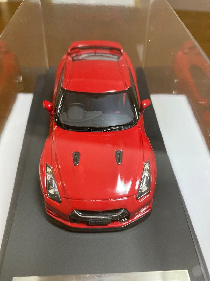 HPI NISSAN R35 GT-R バイブラントレッド 1/43