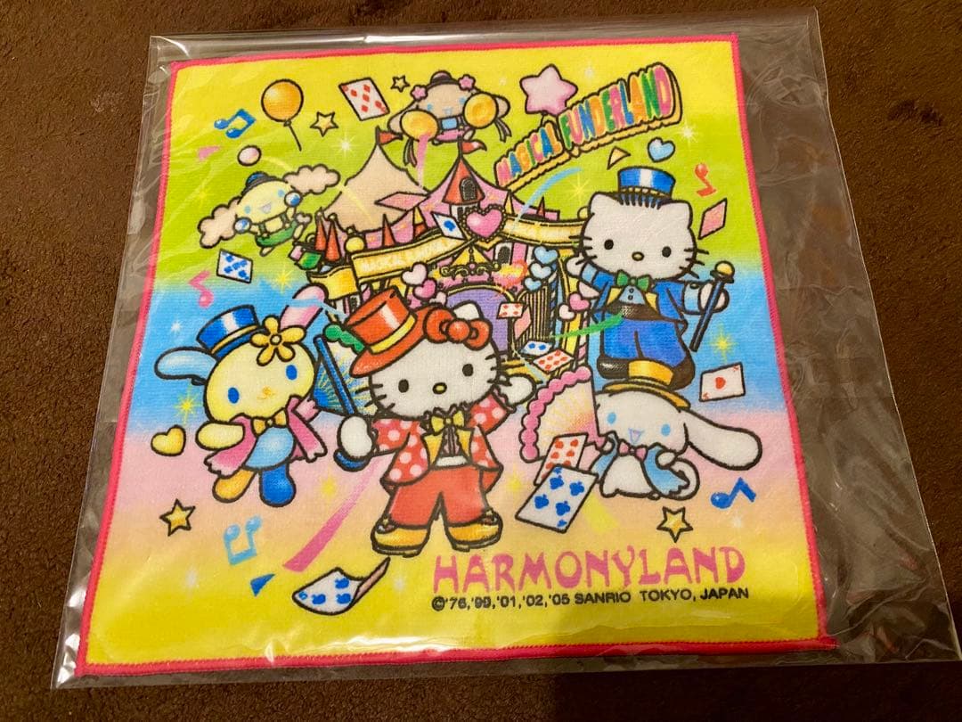 激レア❗️Hello kittyご当地タオルハンカチ！希少！ハーモニーランドあり