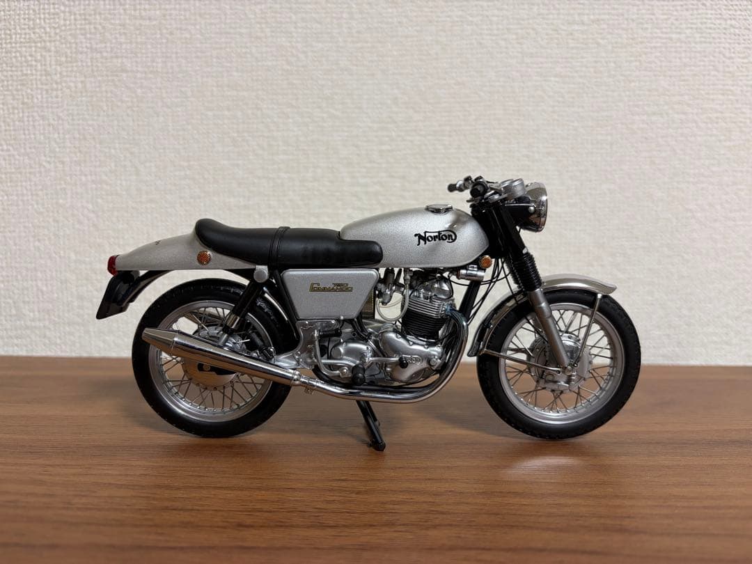 Norton Commando 750 1/12ミニチャンプス　ノートンコマンド