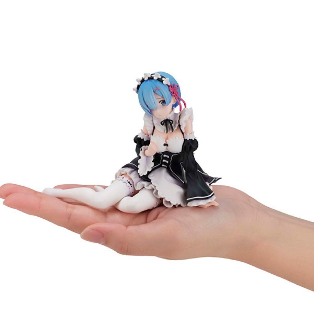Re:ゼロ てのひらレム エミリア フィギュア 2体セット