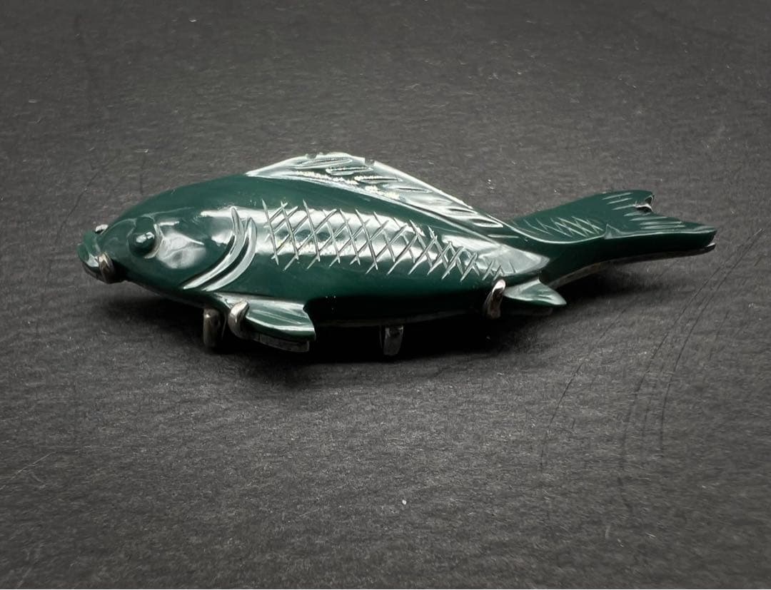 骨董品 時代物 幸運の鯉　帯留め 和装小物 アンティーク　アクセサリー