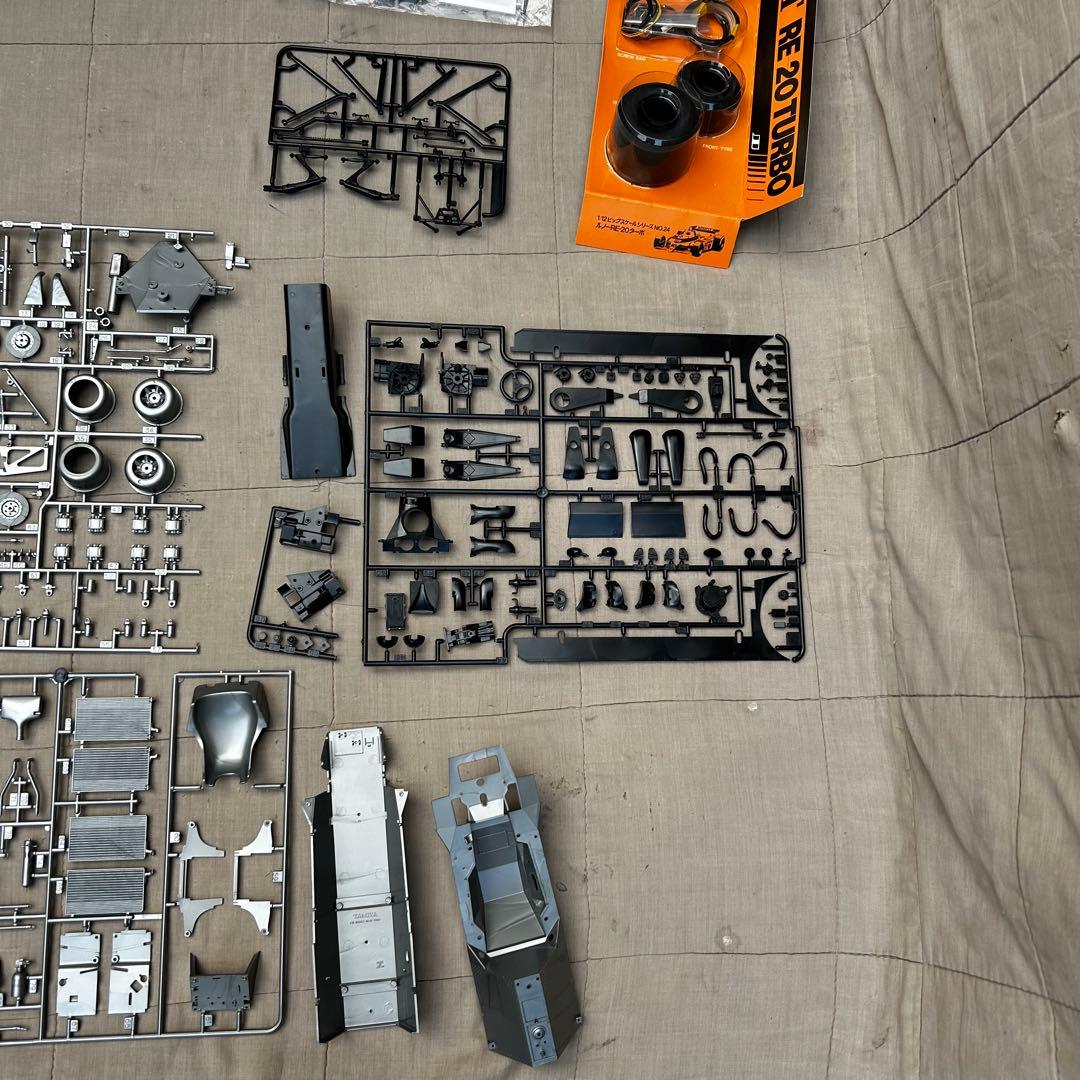タミヤ 1/12 ルノーRE-20ターボ プラモデル デカール無 ジャンク扱い