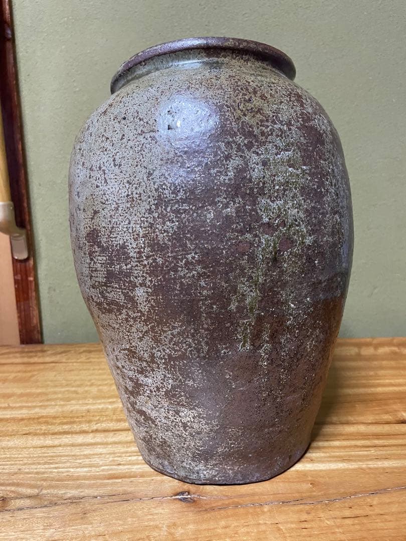 手作り陶器の花瓶