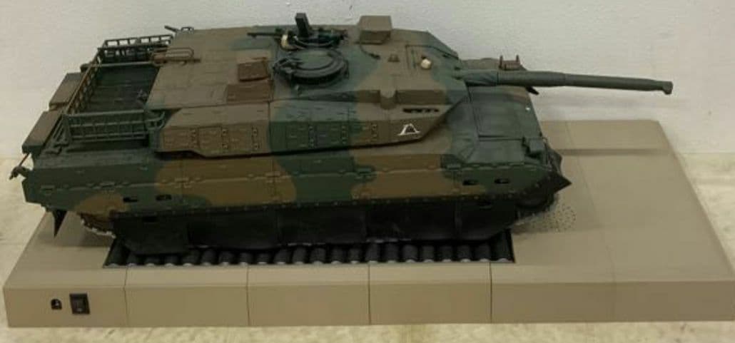 アシェット　陸上自衛隊10式戦車　1/16スケール　中古現状
