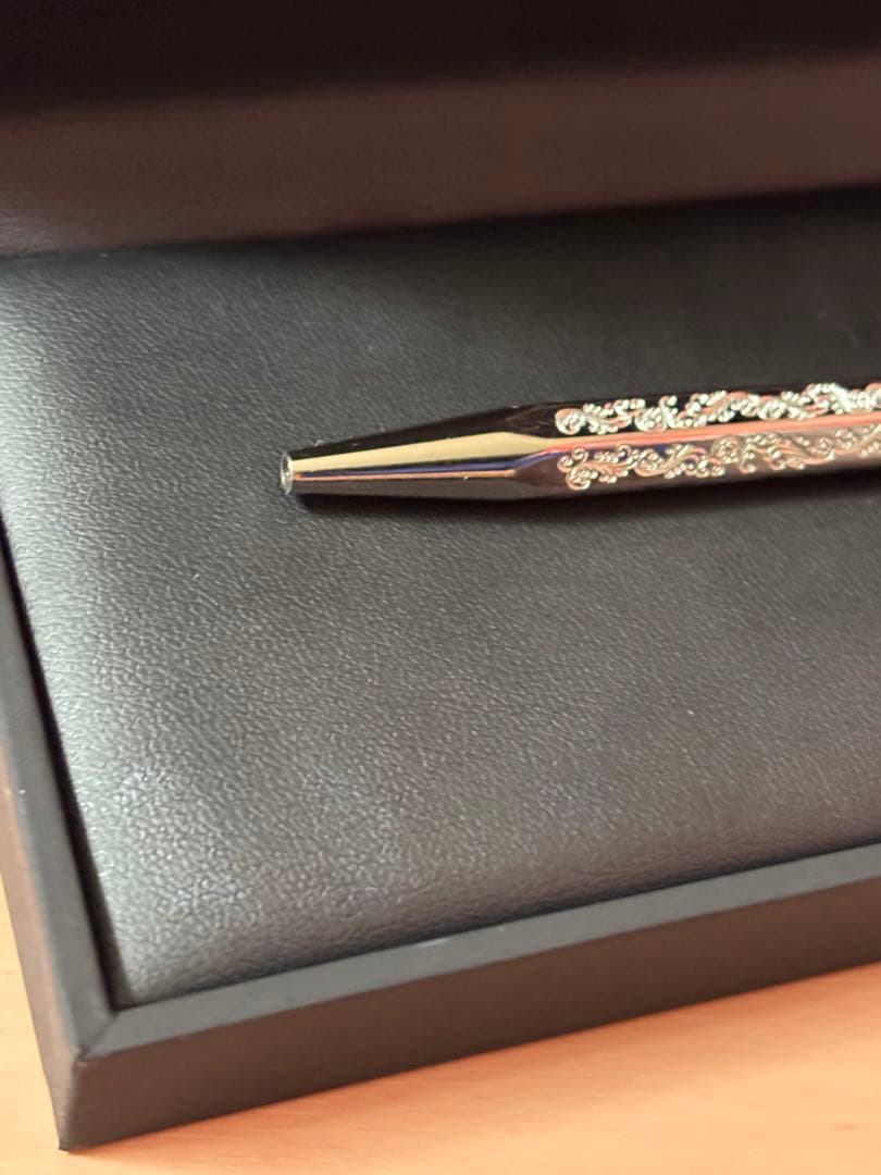 CARAN D'ACHE Geneve ボールペン　ビクトリアン