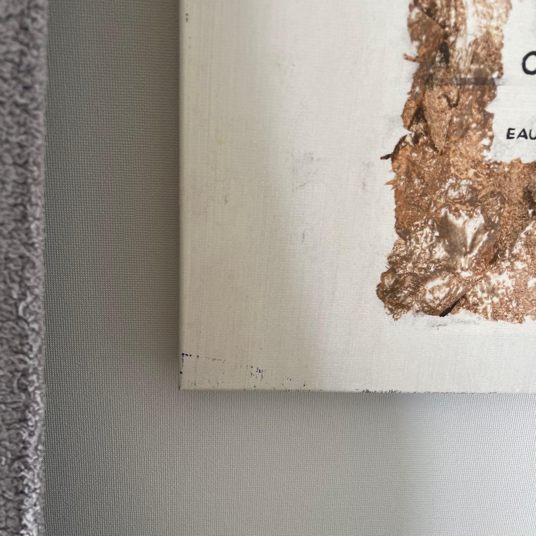 オリバーガル　シャネル