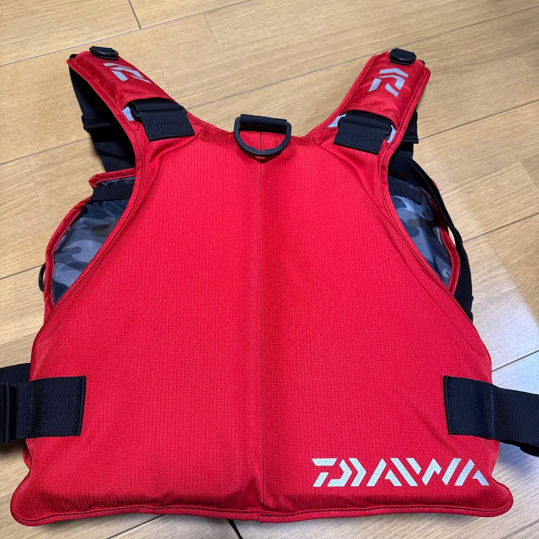 Daiwa ゲームベスト　赤
