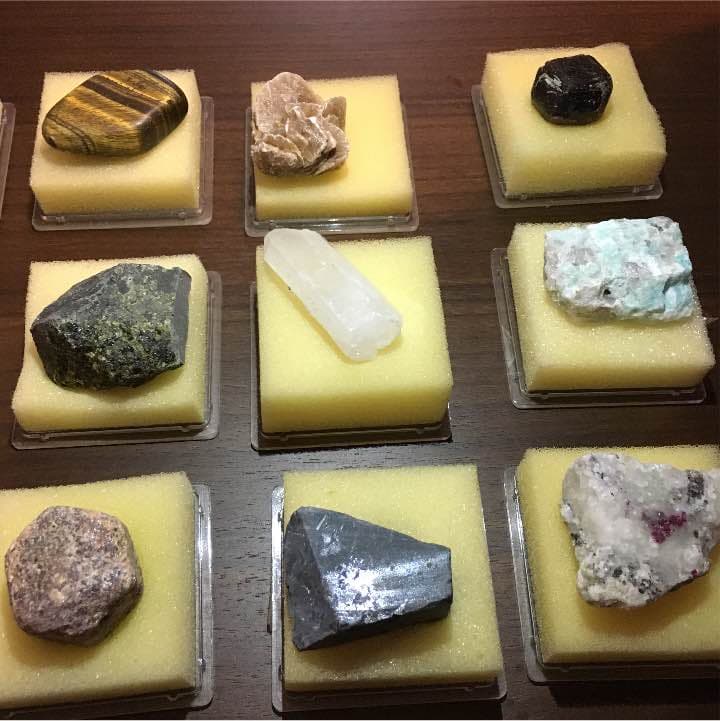 鉱石15個 デイアゴスティーニ