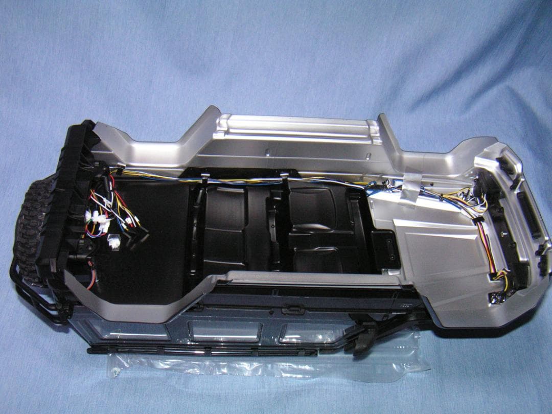 1/10ボディ『ベンツ ブラバス G65 BRABUS Carbon Gray』