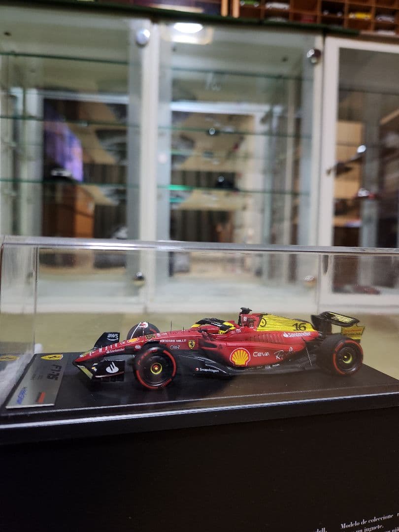 1/43 Looksmart Ferrari F1-75 イタリア 2022