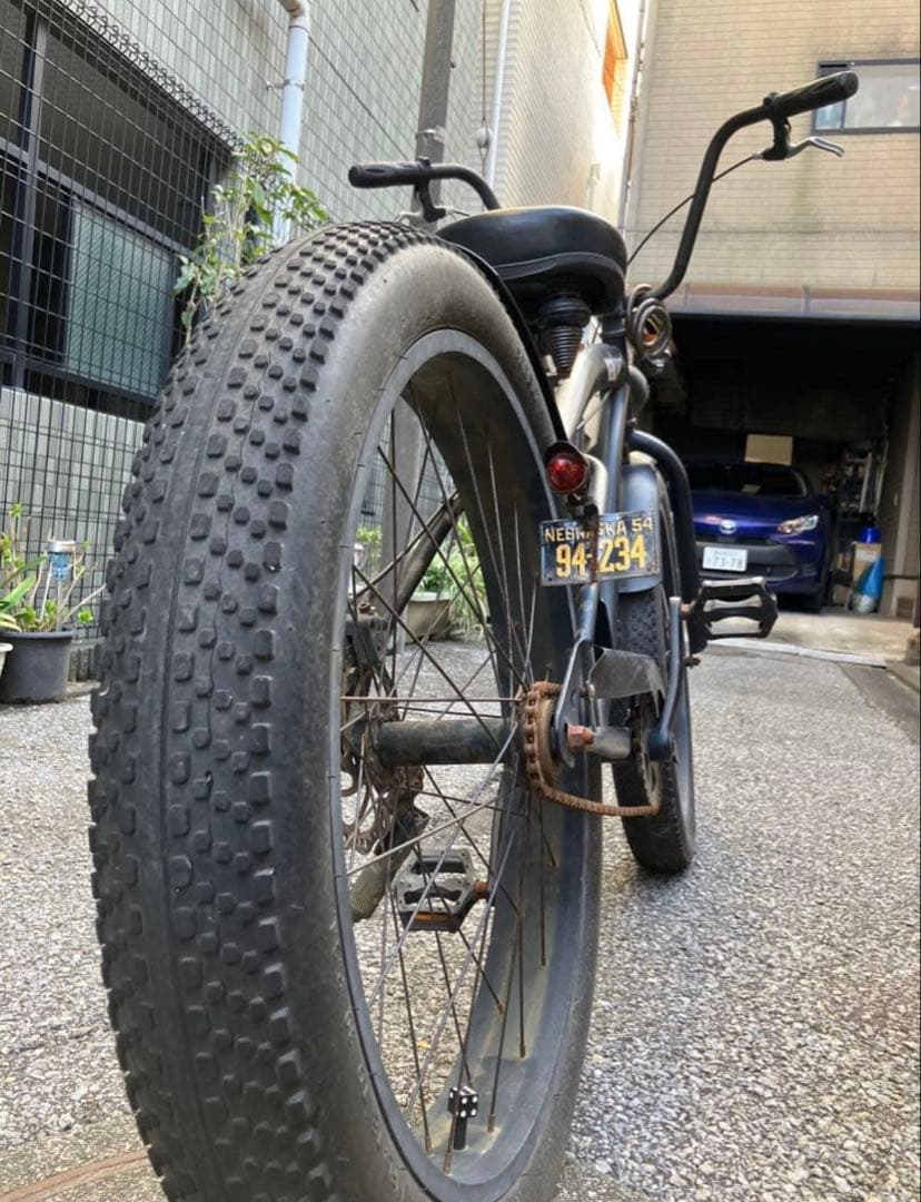 ブラック ファットタイヤクルーザー 自転車