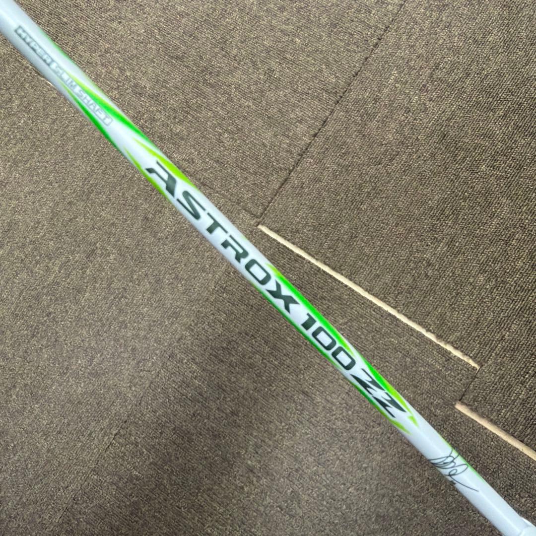 YONEX ASTROX100ZVA 4U5 新品ビクター・アクセルセンモデル