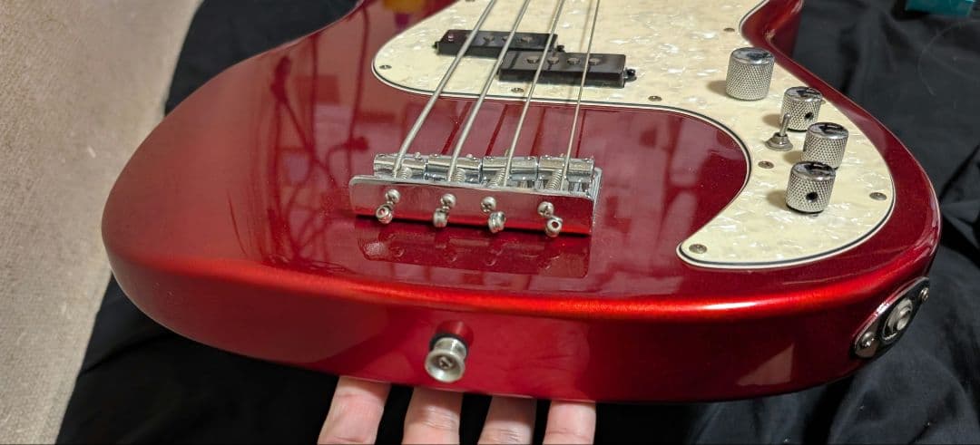 Elioth レアなアクティブのプレシジョンベース CA レッド 赤