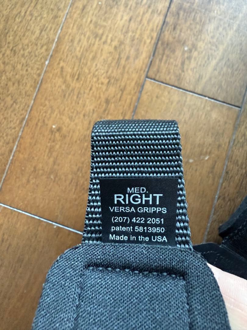 【美品】GOLD'S GYM グリップ Mサイズ VERSA GRIPPS