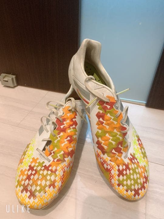スパイク　　希少　27.5 値段交渉可