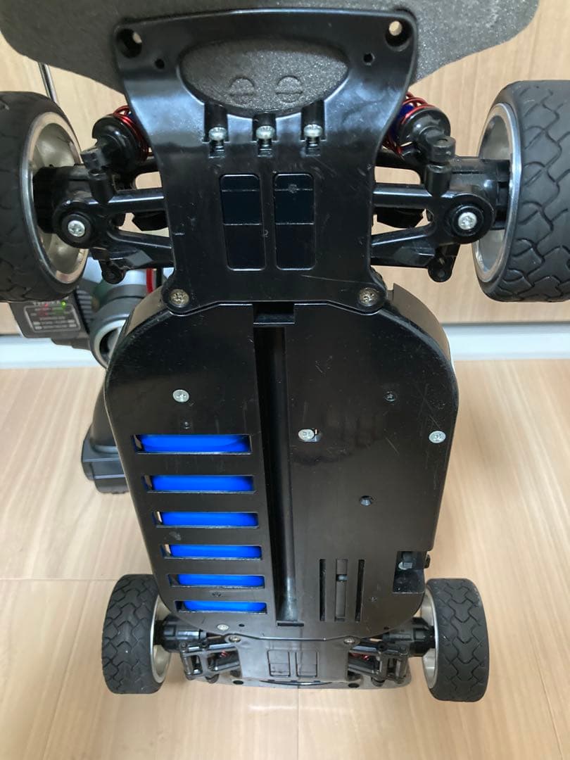 タミヤ　1/10 ラジコン　TT-01　ドリフト　改造多数　ベンツ