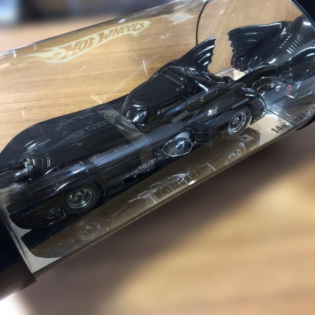ホットウィール バットマン バットモービル 1/18スケール H2755