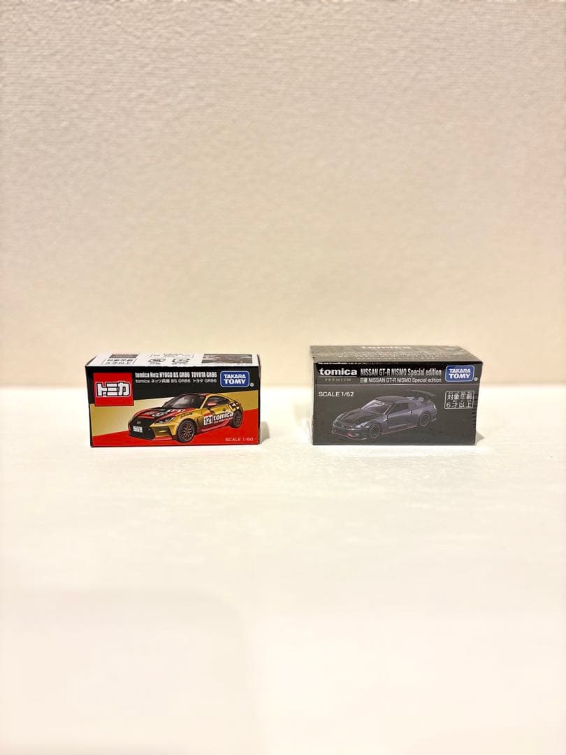 ジャパンモビリティショーのトミカ12台セット＋GT-R＋GR86