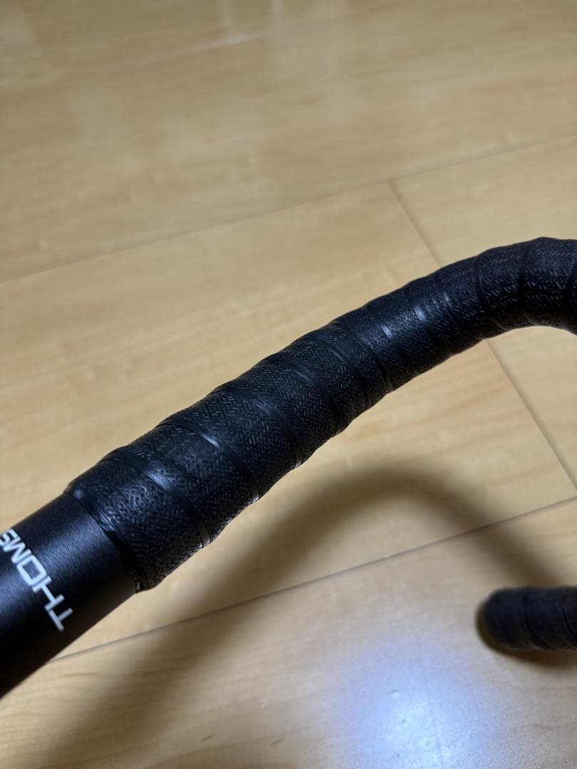 THOMSON aluminum round road bar 幅400mm