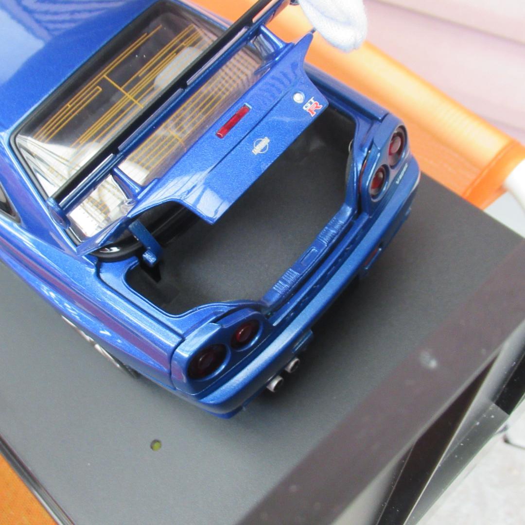 オートアートAutoArt日産ニッサンR34スカイラインGT-R77301