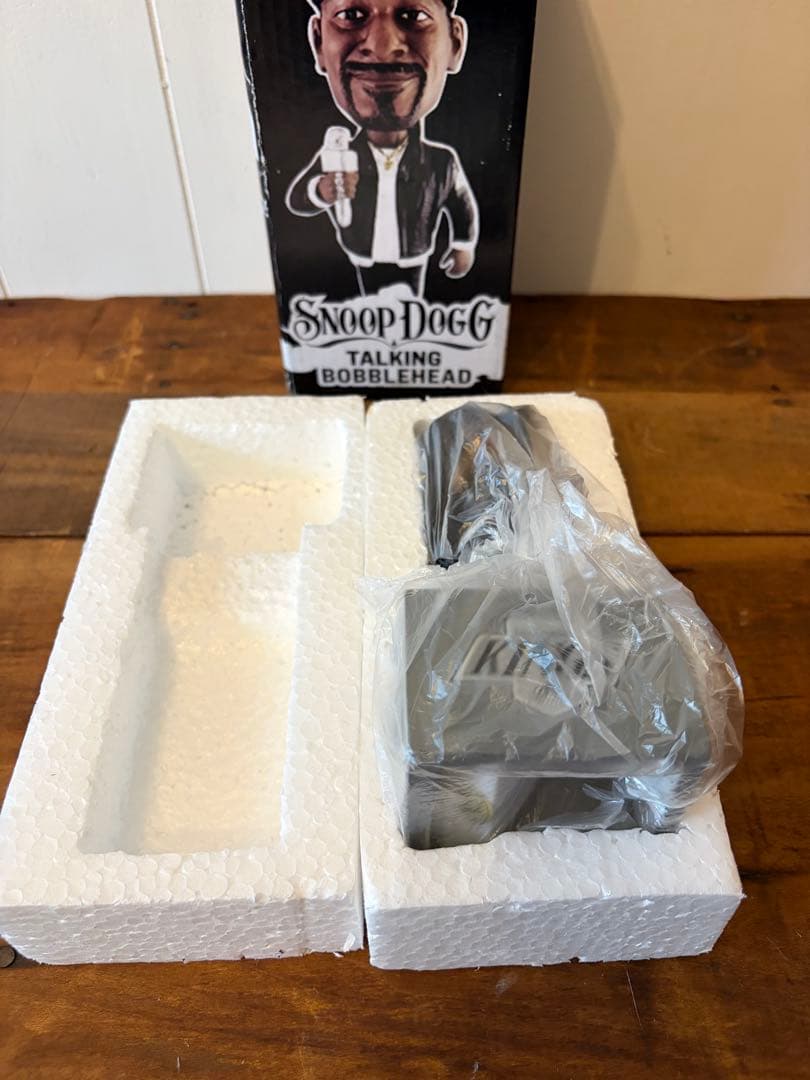Snoop Dogg Talking Bobblehead フィギュア