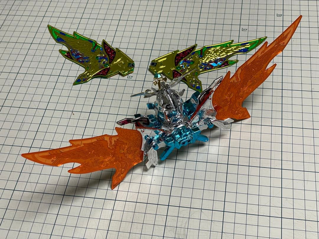 ガンダムBB戦士　號斗丸結晶輝羅鋼天空鳳凰翼形態