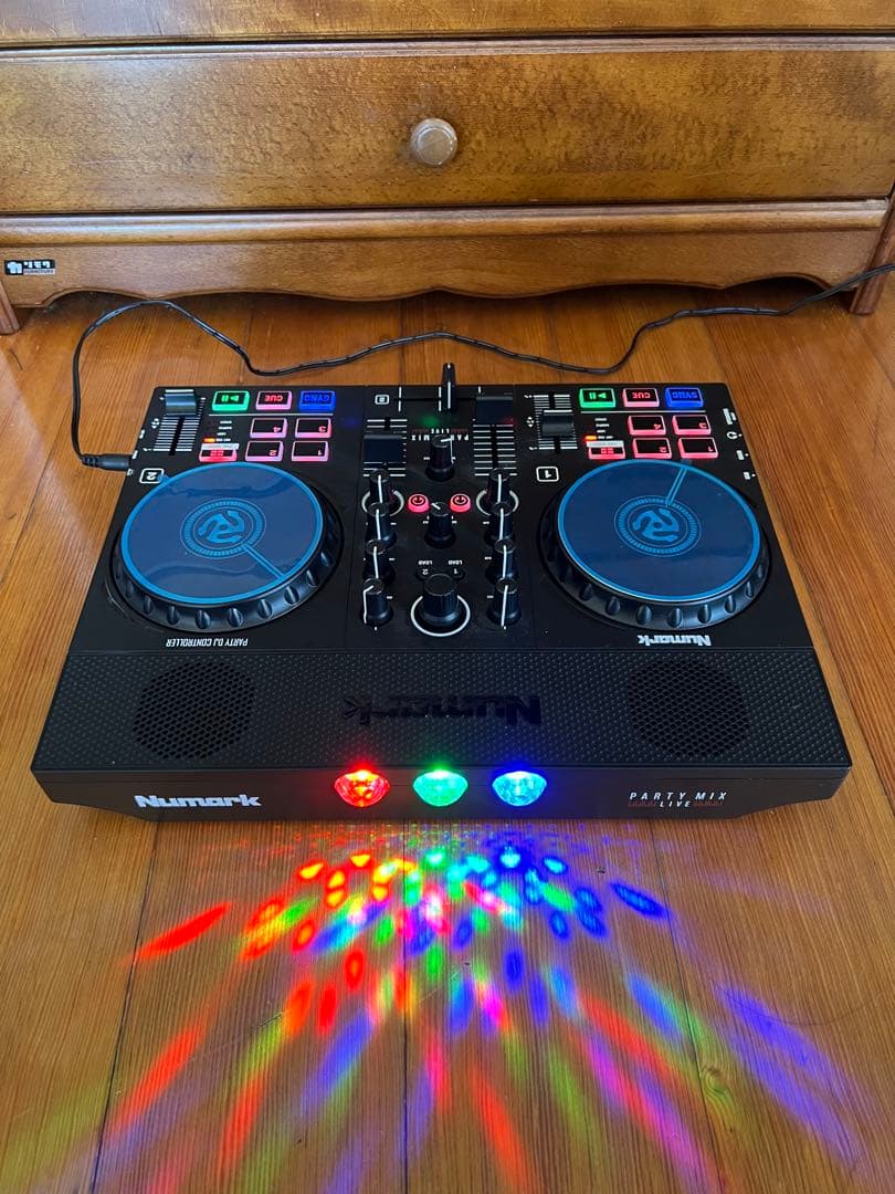 美品⭐︎Numark Party Mix Live DJコントローラー