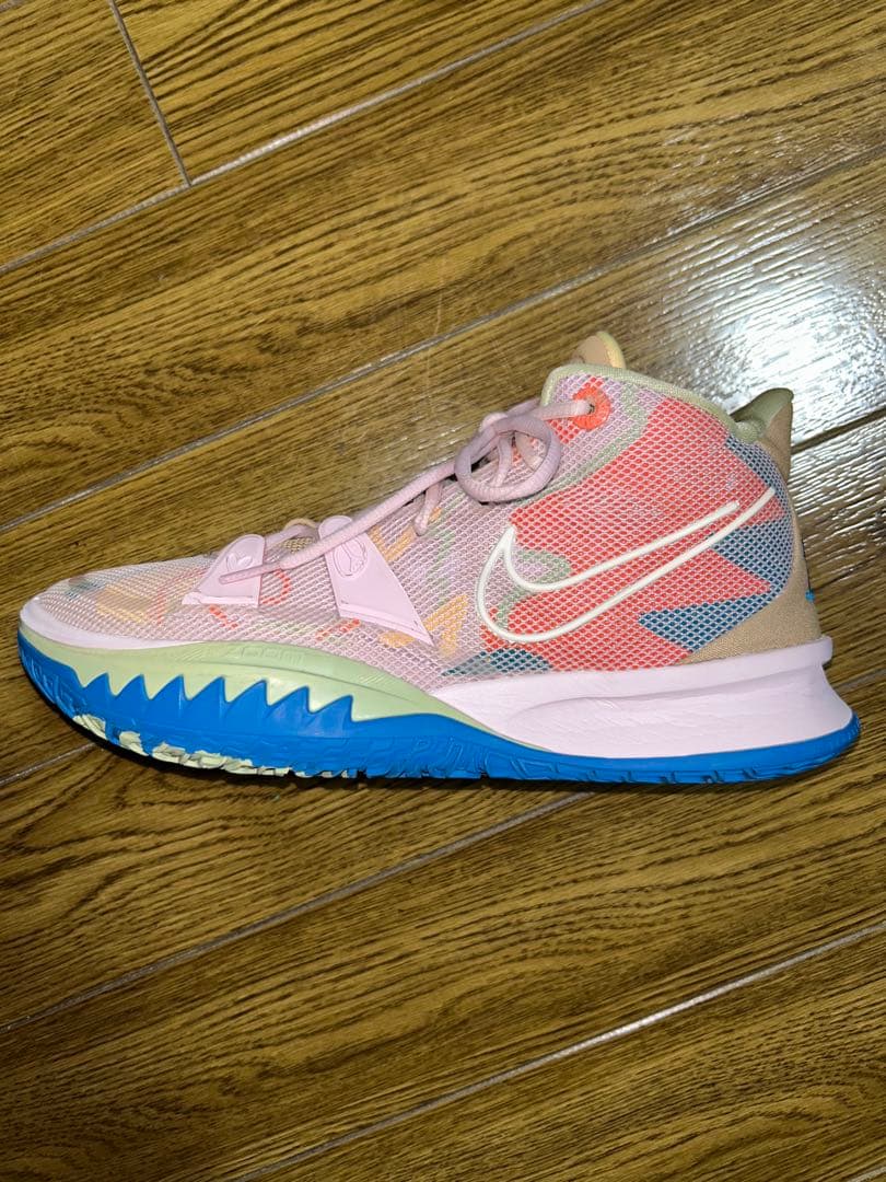 シューズ(男性用) NIKE KYRIE 7 EP '1 WORLD 1 PEOPLE