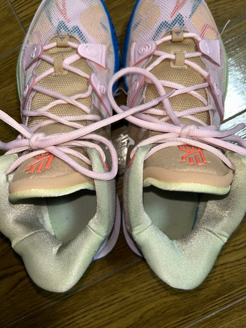 シューズ(男性用) NIKE KYRIE 7 EP '1 WORLD 1 PEOPLE