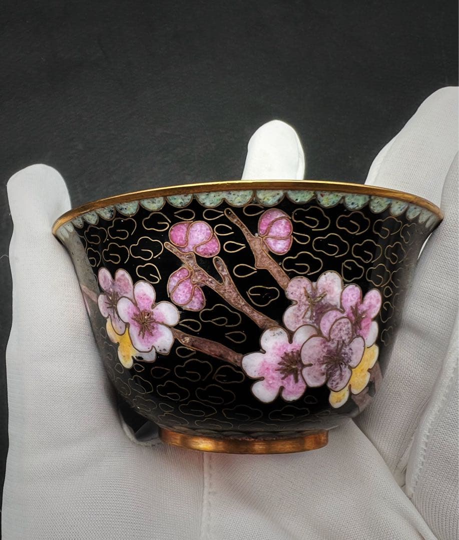 希少品 中國美術 古玩 景泰 京法 七宝焼梅紋樣茶碗 お茶椀 台座付き 茶道具