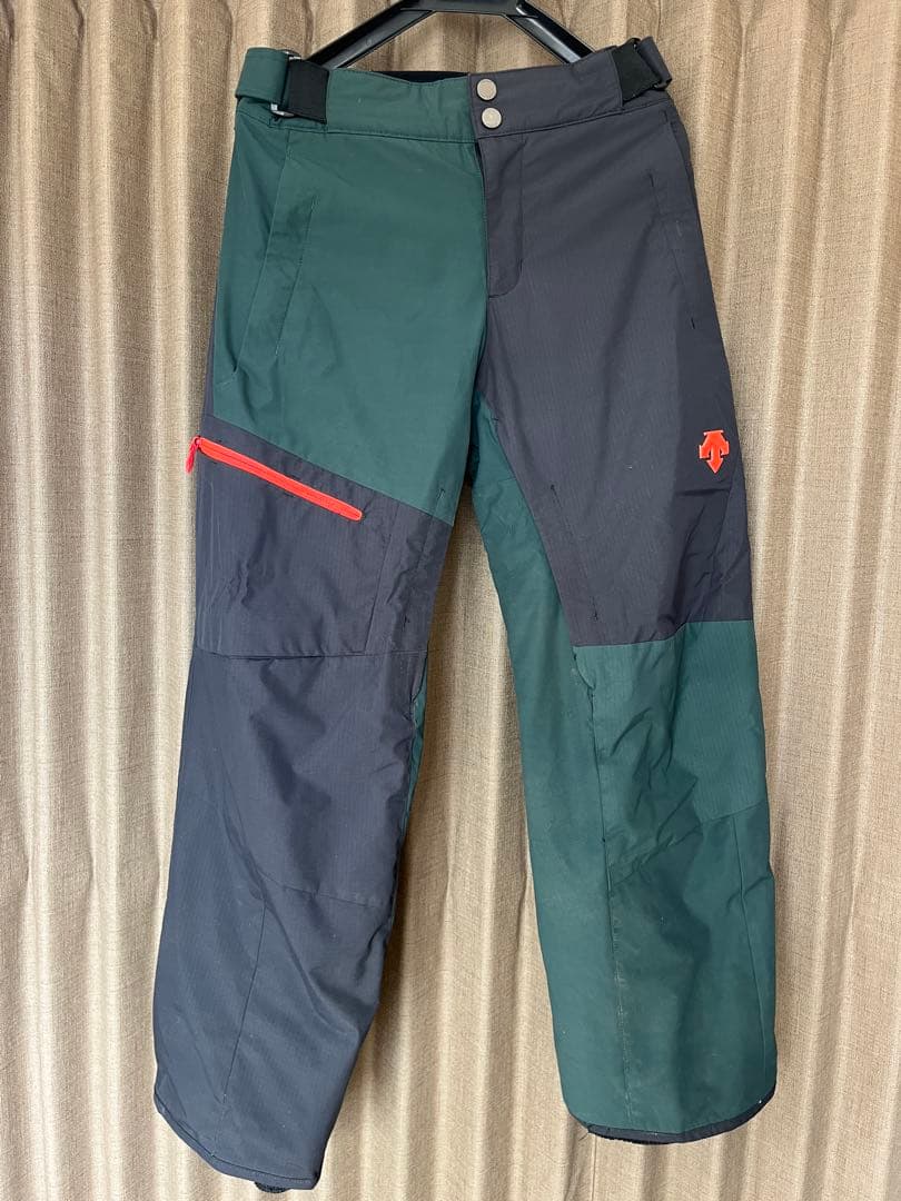 DESCENTE スキーウェア　上下SSサイズ