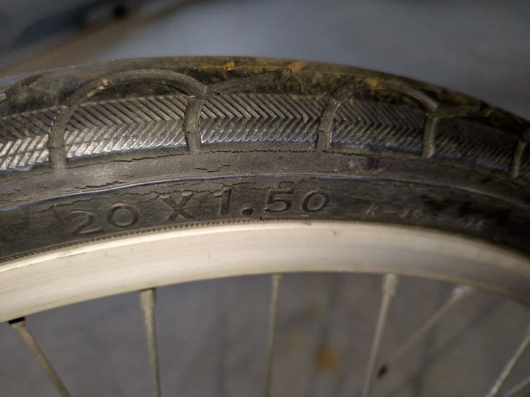 折りたたみ自転車 ホワイト 小径　希望価格での出品ですが値下げ交渉歓迎です。