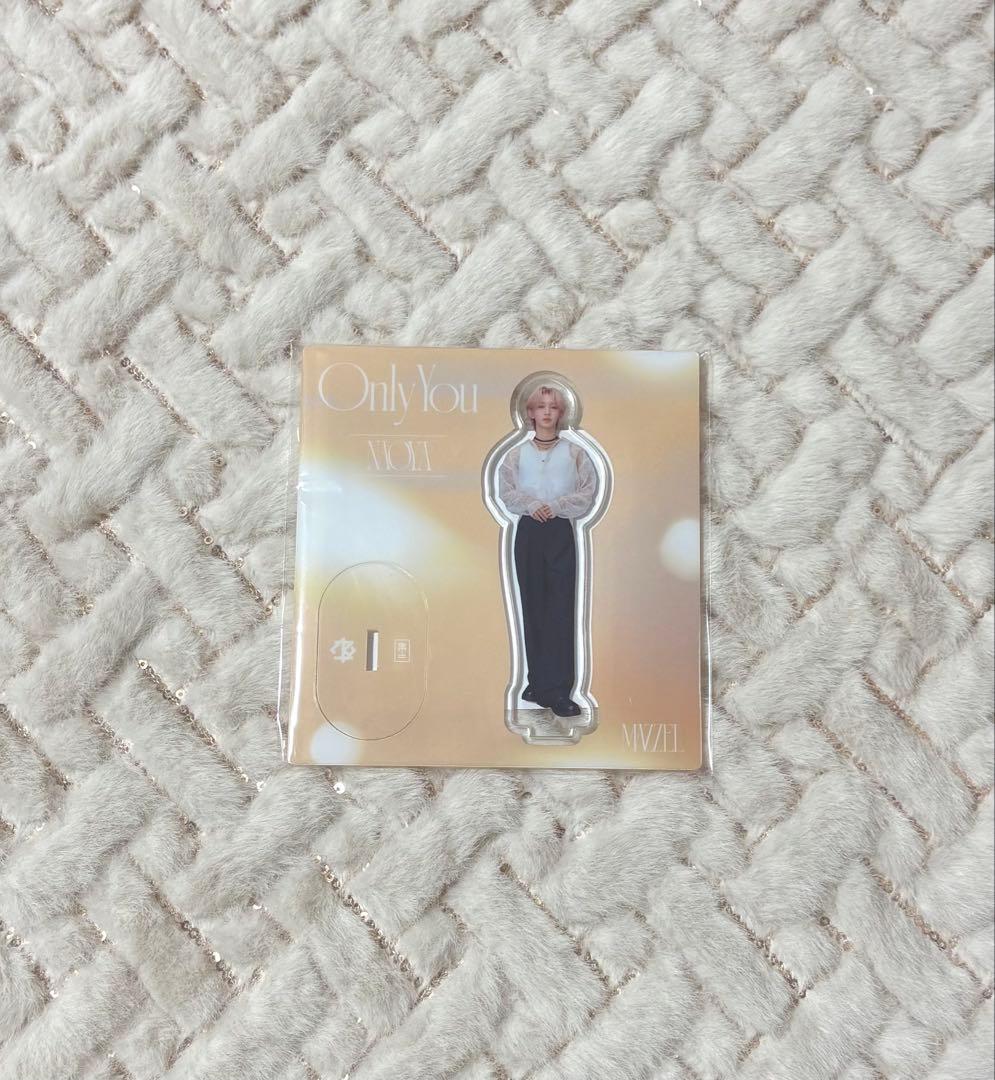 MAZZEL NAOYA アクリルスタンド まとめ売り