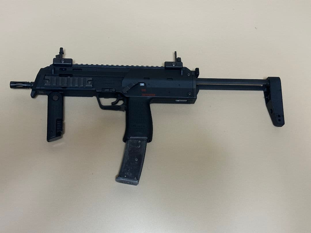 【タイムセール/美品】MP7A1 ガスブローバックエアガン　ブラック