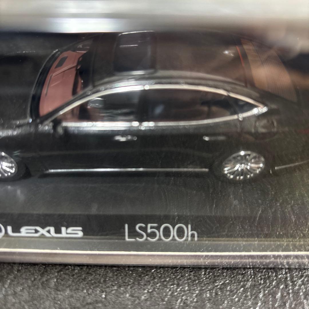 京商　レクサス　LS 500h 1/43 ミニカー
