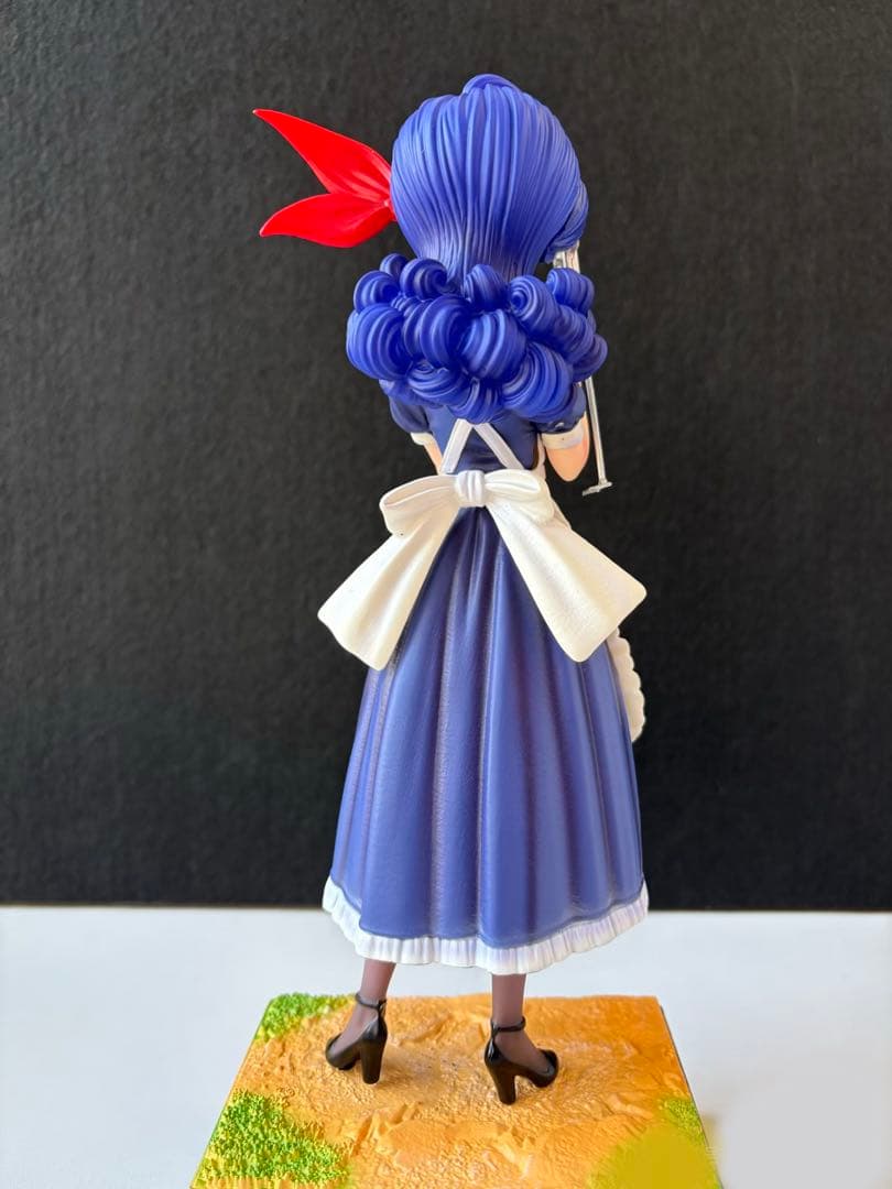 ドラゴンボール 青いドレスのフィギュア約31cm