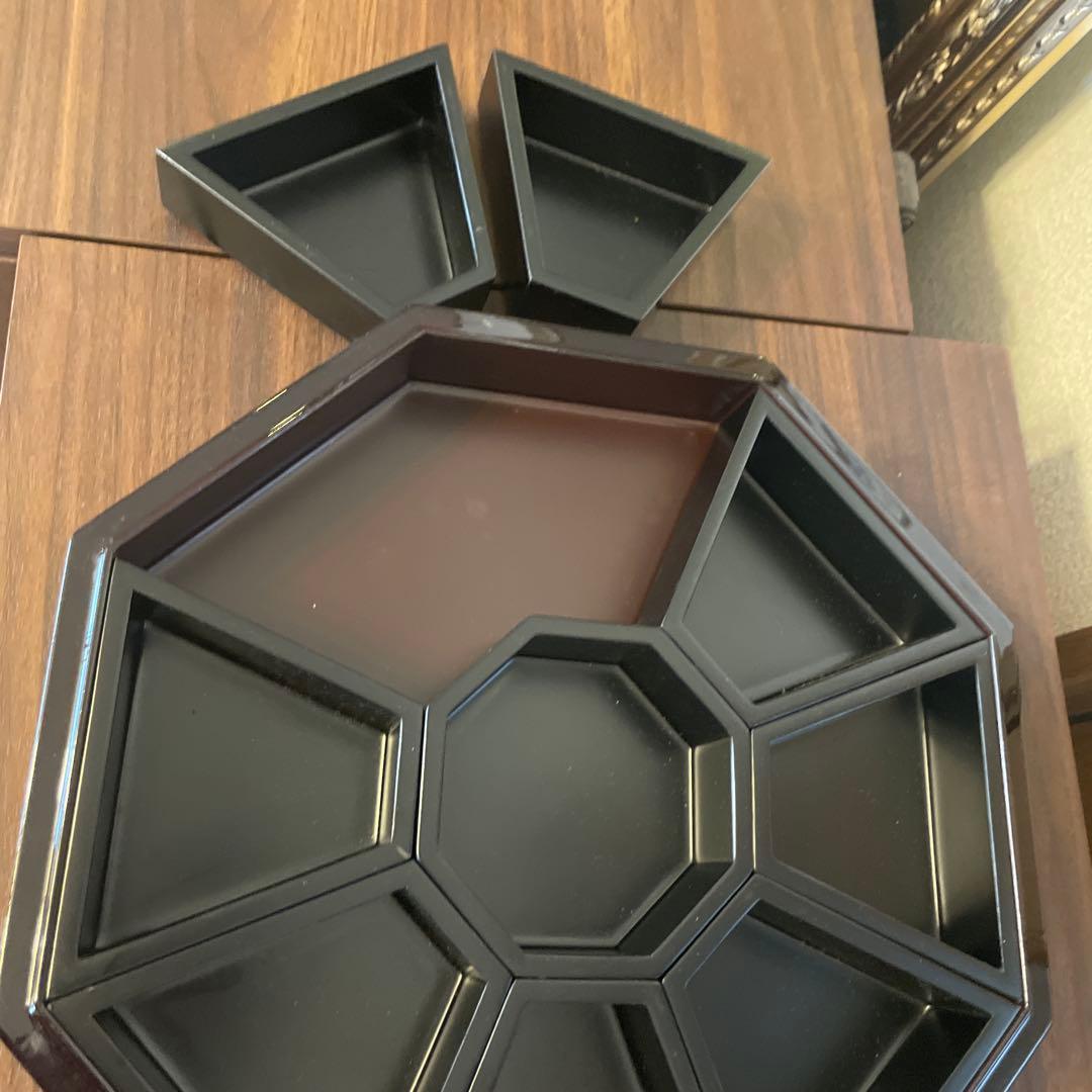孔雀模様の八角形一段重箱　螺鈿細工 八角形 菓子器