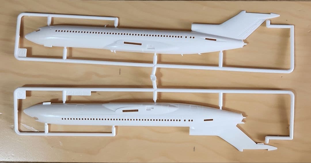 アラスカ航空ボーイング727　1/200　KITNo002/500