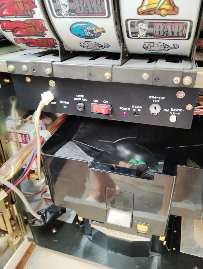 パチスロ　実機　主役は銭形　4号機