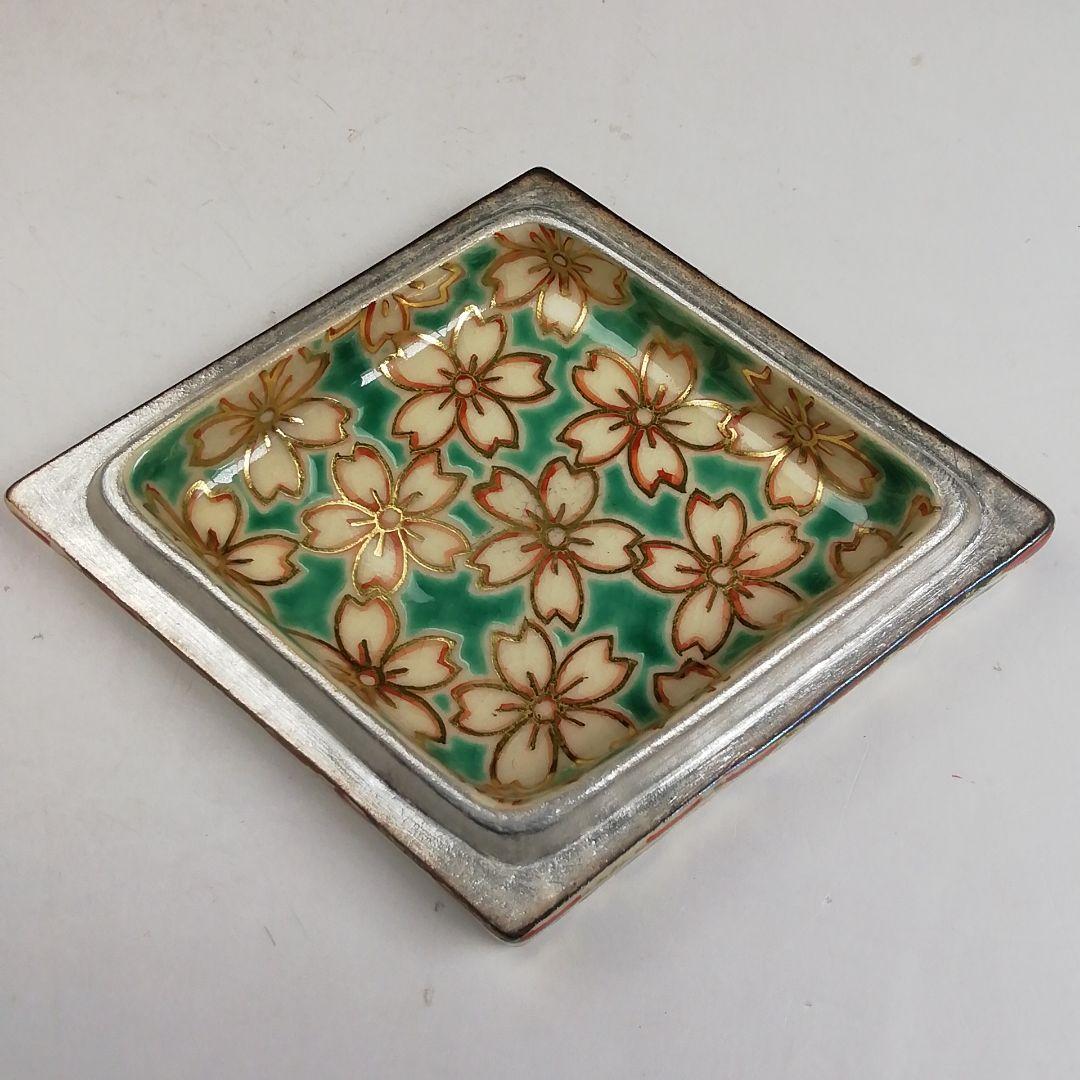 Ｔ９００　香合　『仁清　菱柳桜絵』『中村秋峰 造』　共箱　茶道具