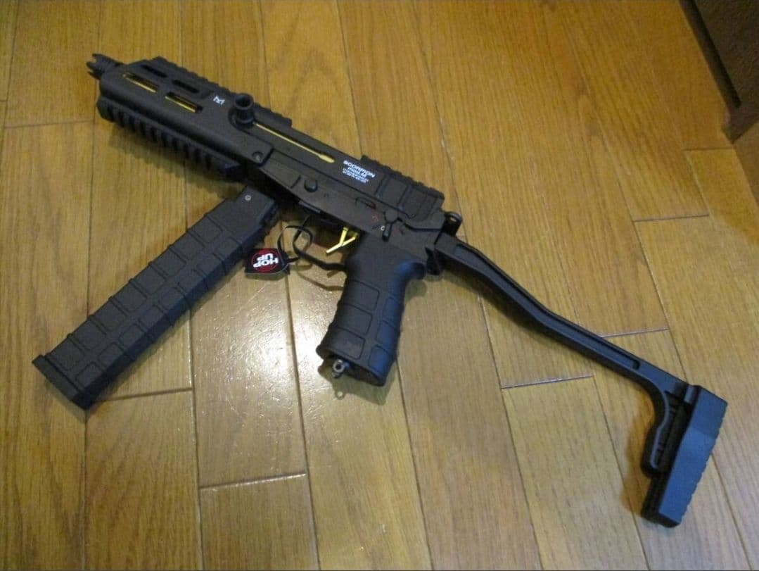 ス*ク様 東京マルイ スコーピオンmod.M 電動ガン