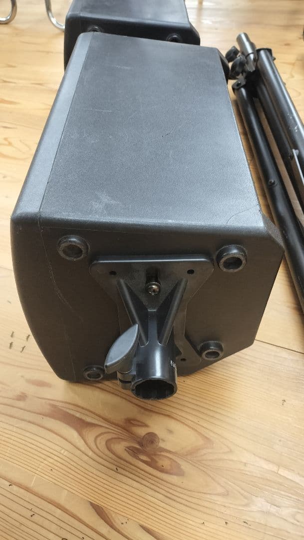 YAMAHA ヤマハ ポータブルPAシステム STAGEPAS300　＋スタンド