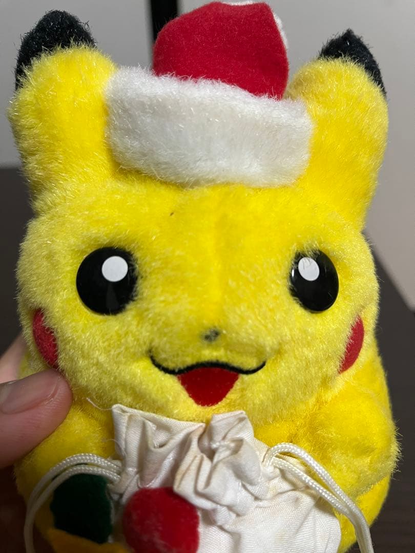 TOMY製 ポケモンサンタ2000 ピカチュウ ぬいぐるみ