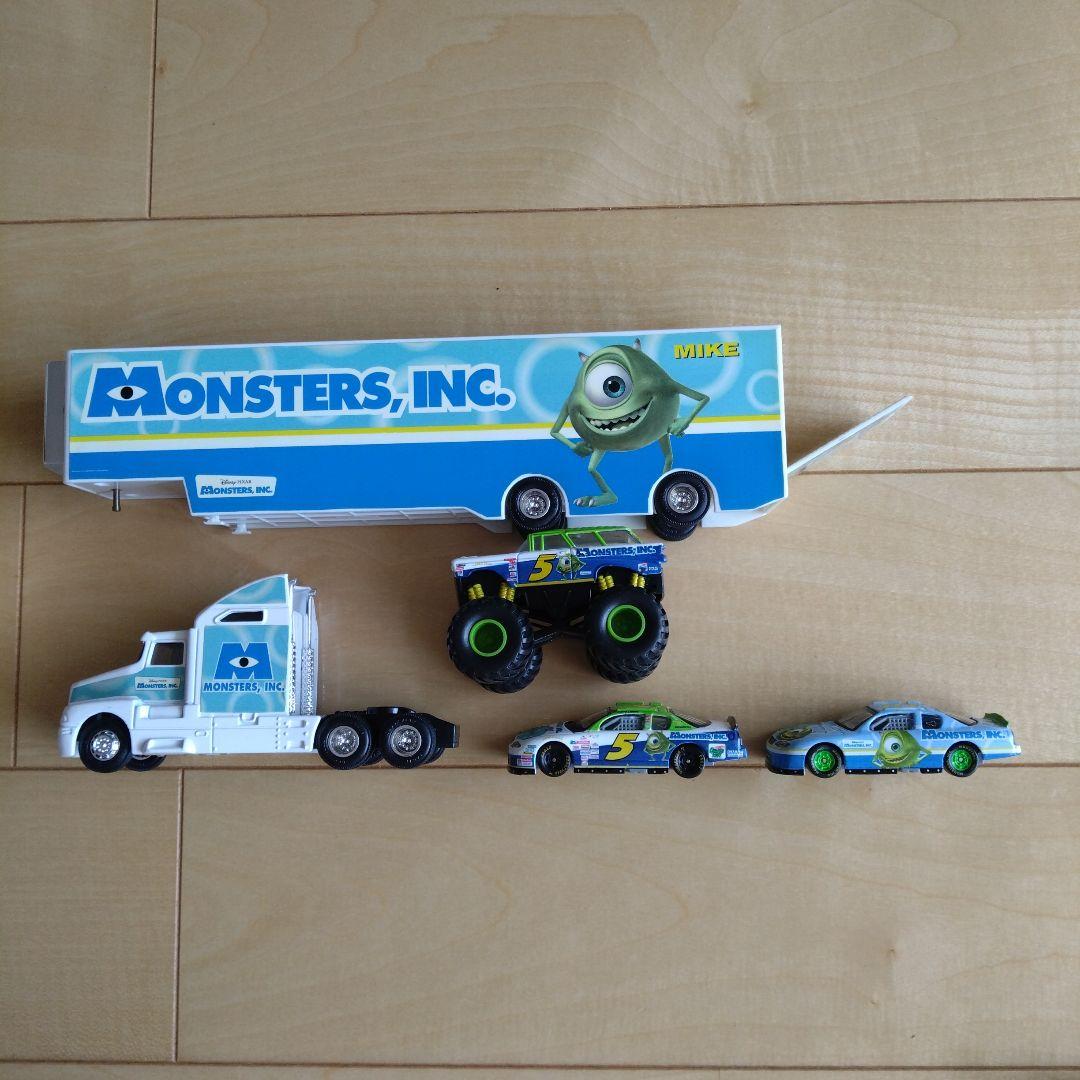 お値下げ中！ RACING CHAMPIONS モンスターズ・インク　ミニカー