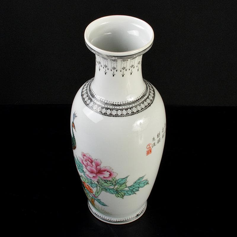 中国　景徳鎮製　粉彩　漢詩孔雀牡丹文瓶　C　6620