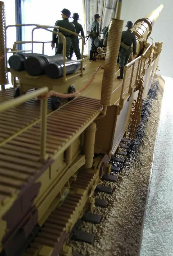 《手渡し限定》ドラゴン1/35 ドイツ列車砲レオポルド【完成品】