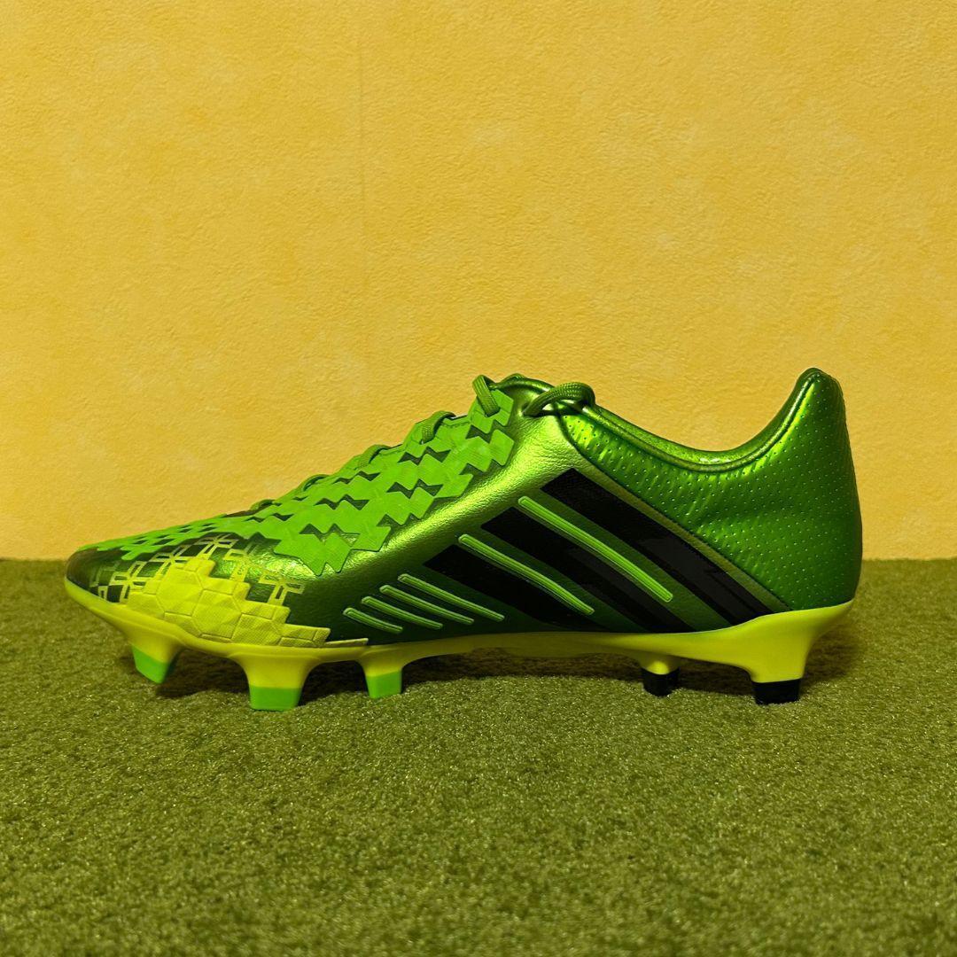 新品 サッカースパイク アディダス プレデター リーサルゾーン FG 24.5